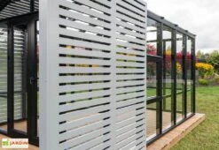 Serre De Jardin En Bois Et Verre Trempé Avec Panneaux Occultants – Lilas 13 Serre De Jardin En Bois Et Verre Trempé Avec Panneaux Occultants – Lilas -Garanti Jardin Magasin panneaux occultants serre jardin bois stali design 04